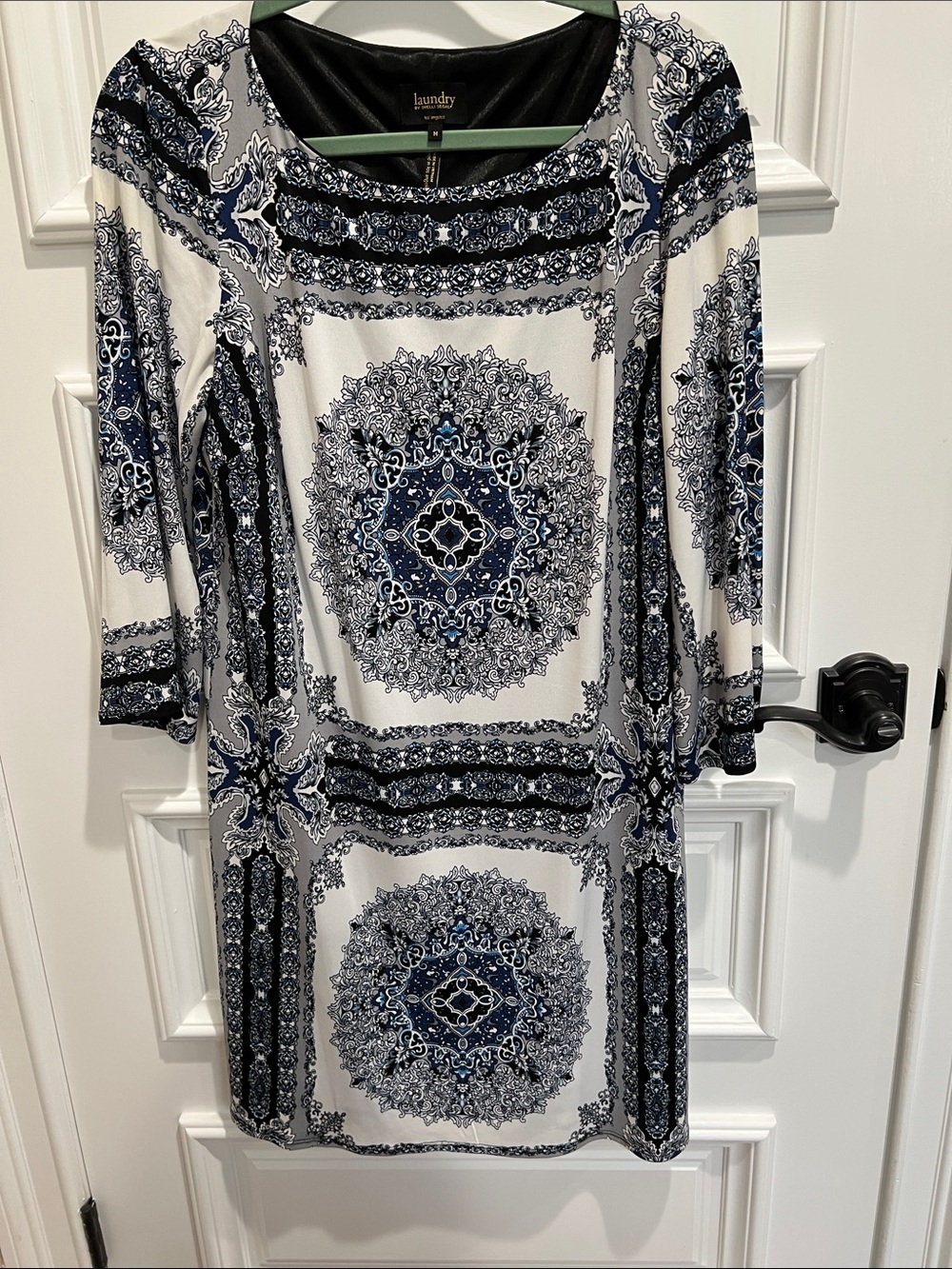 Laundry By Shelli Segal Navy and White Medallion Print 3/4 Sleeve Dress